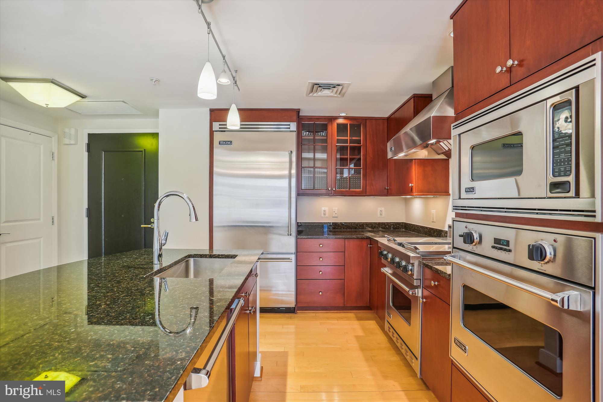 LIONSGATE - Residential Lease