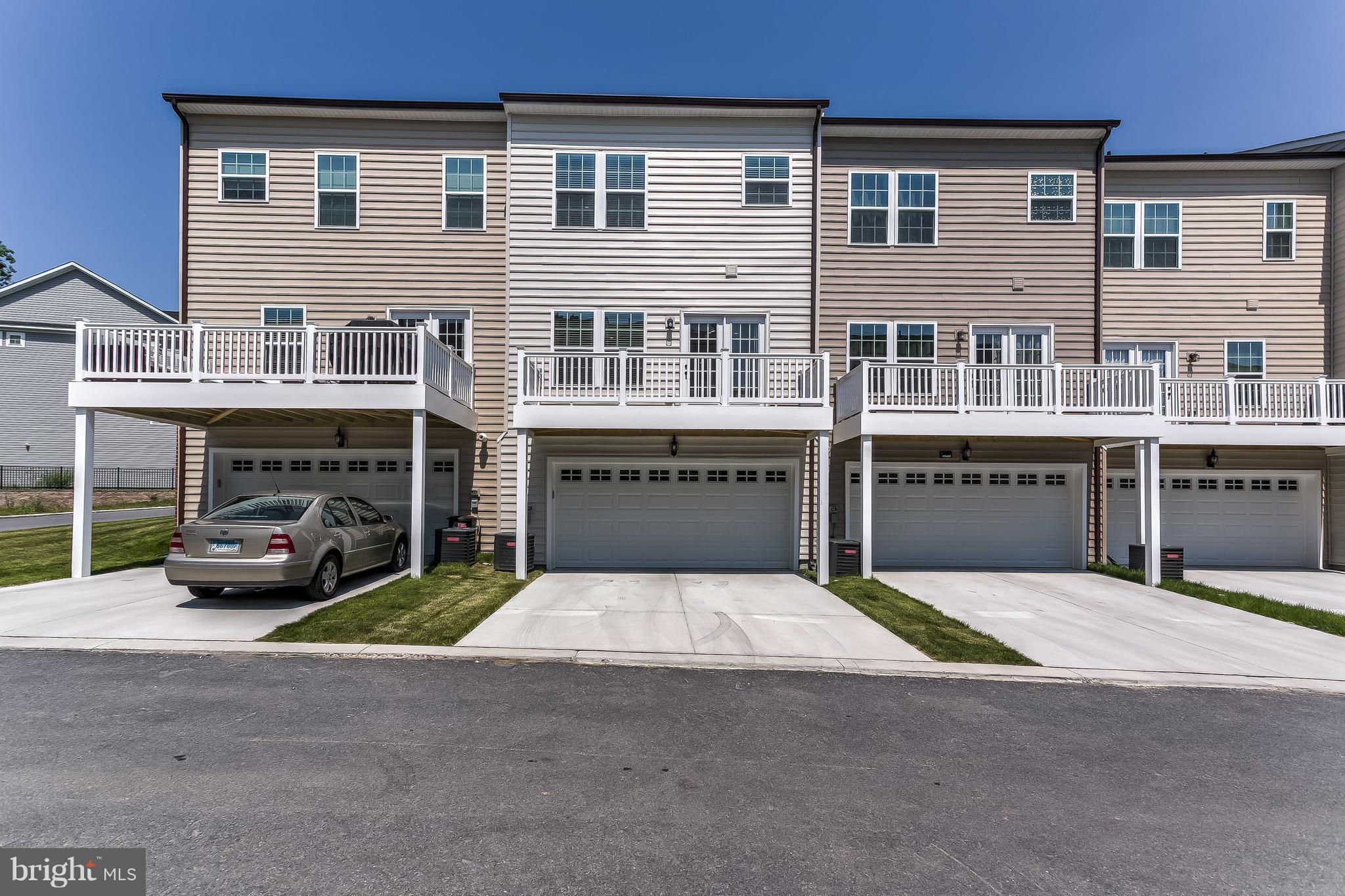 BALLARD GREEN - Residential