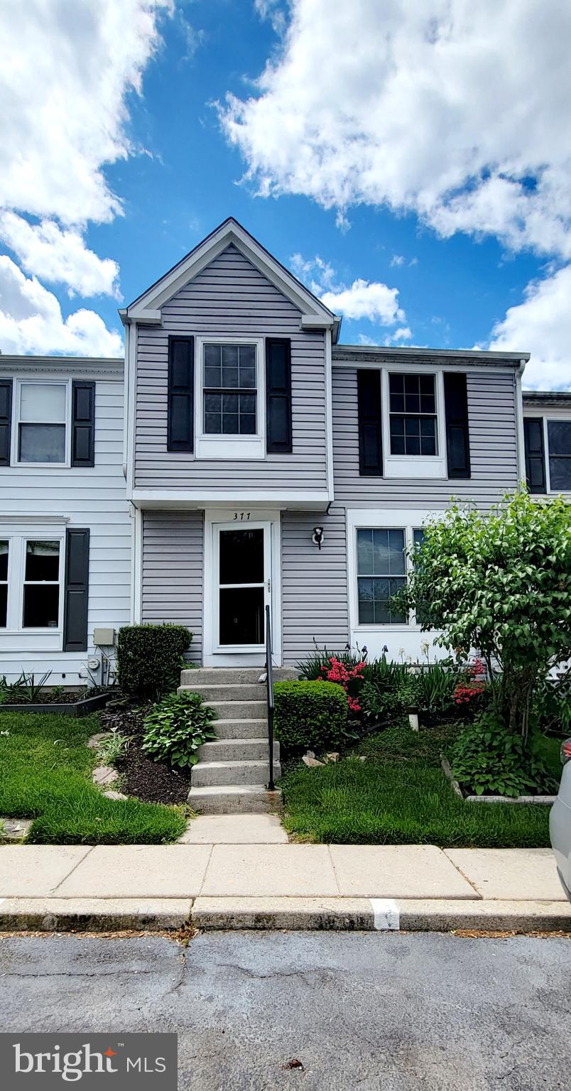 GRAYS LUCK CONDO - Residential Lease