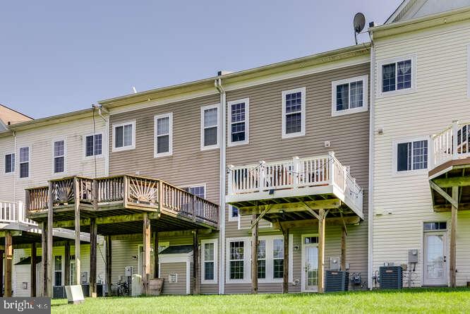 TOWN CENTER AT CAMP SPRINGS - Residential