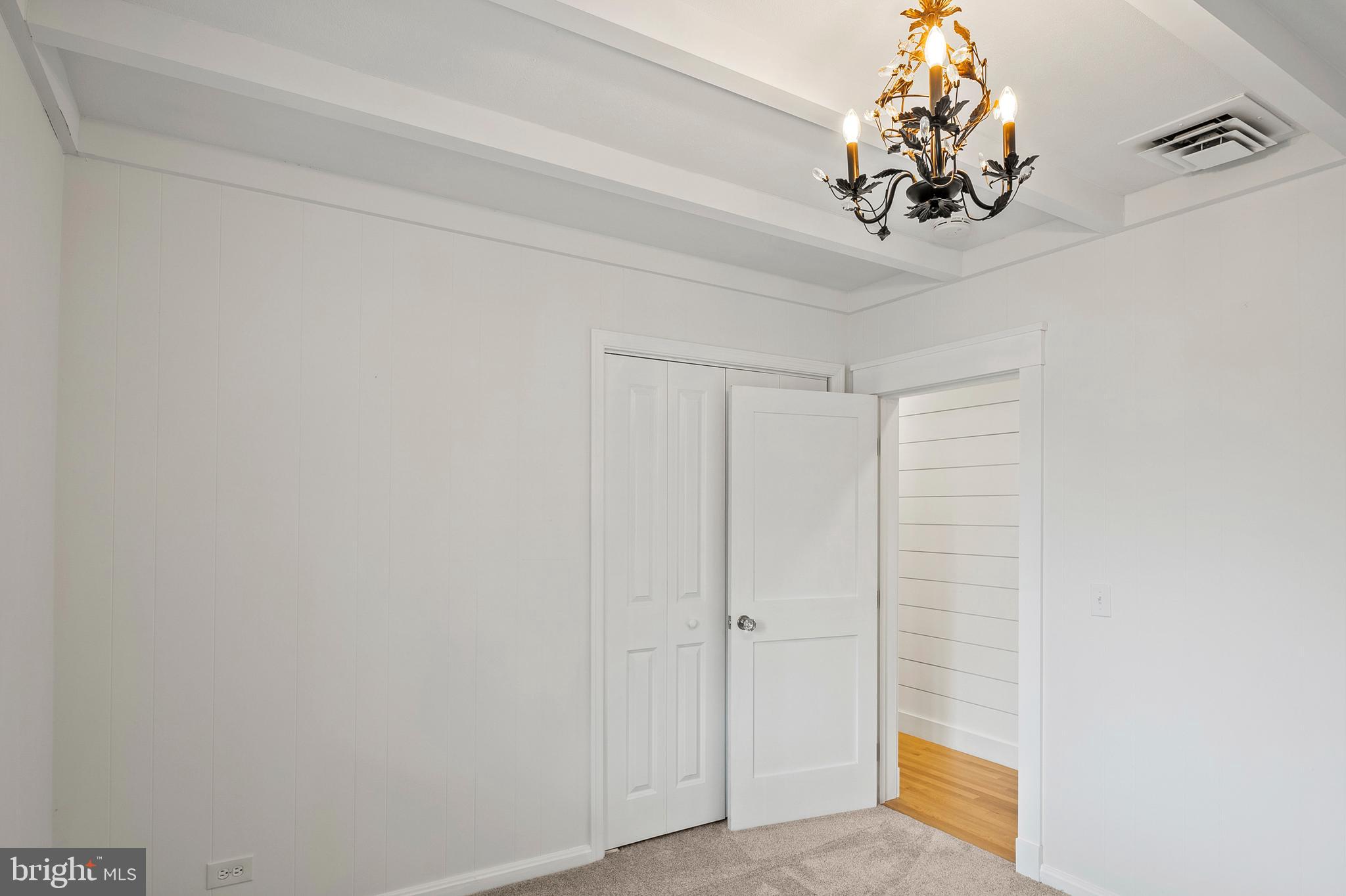 PERRY POINT - Residential