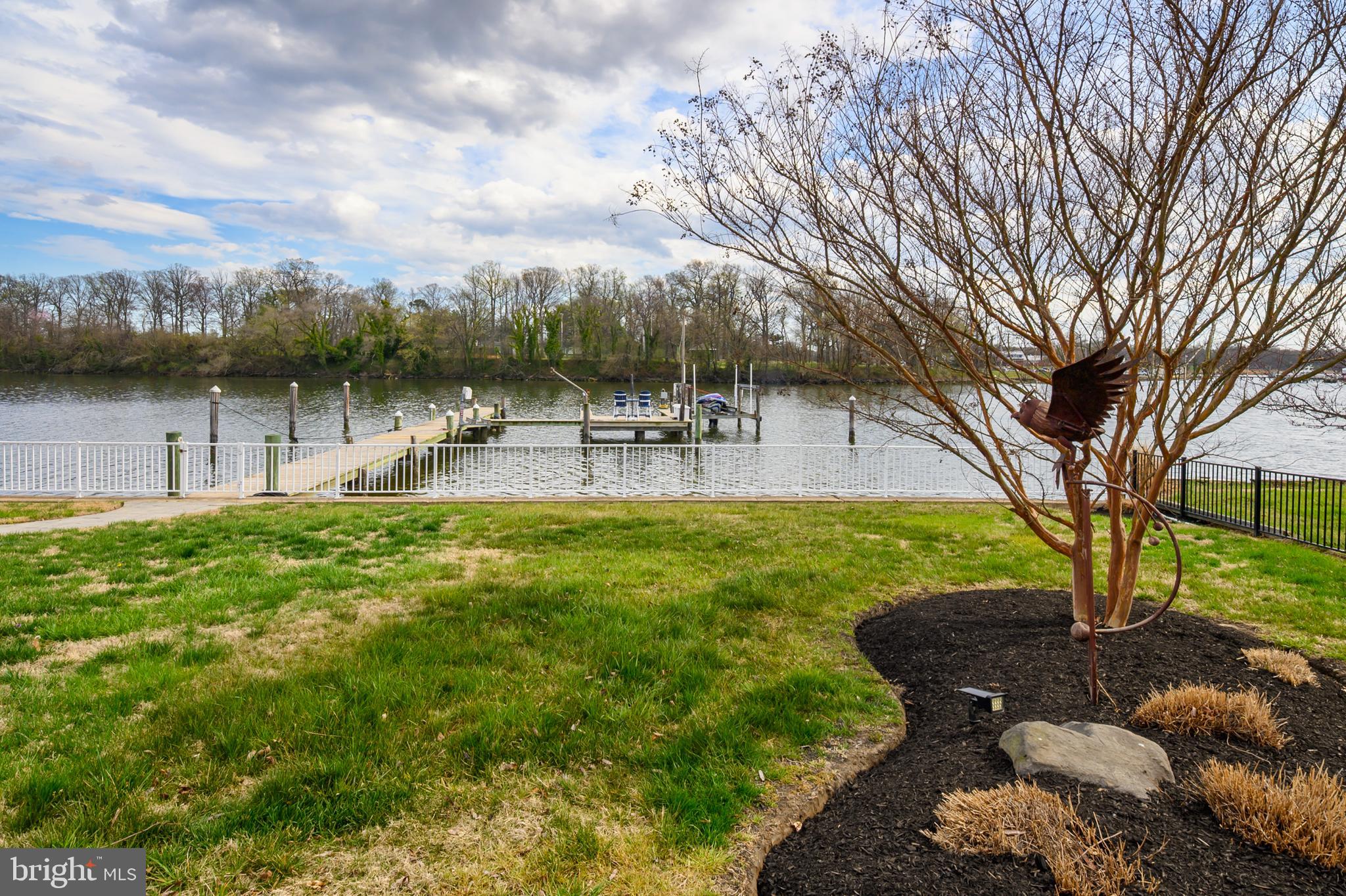 PERRY POINT - Residential