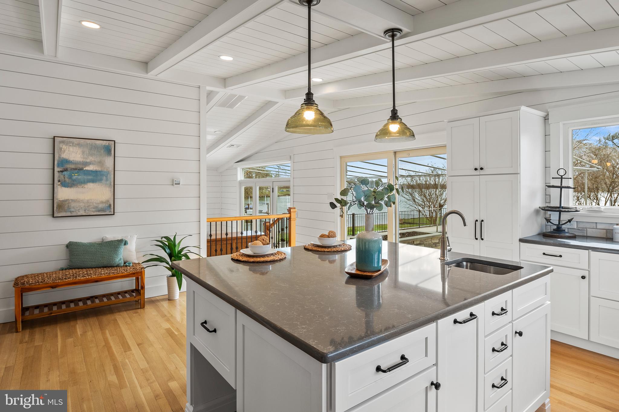 PERRY POINT - Residential