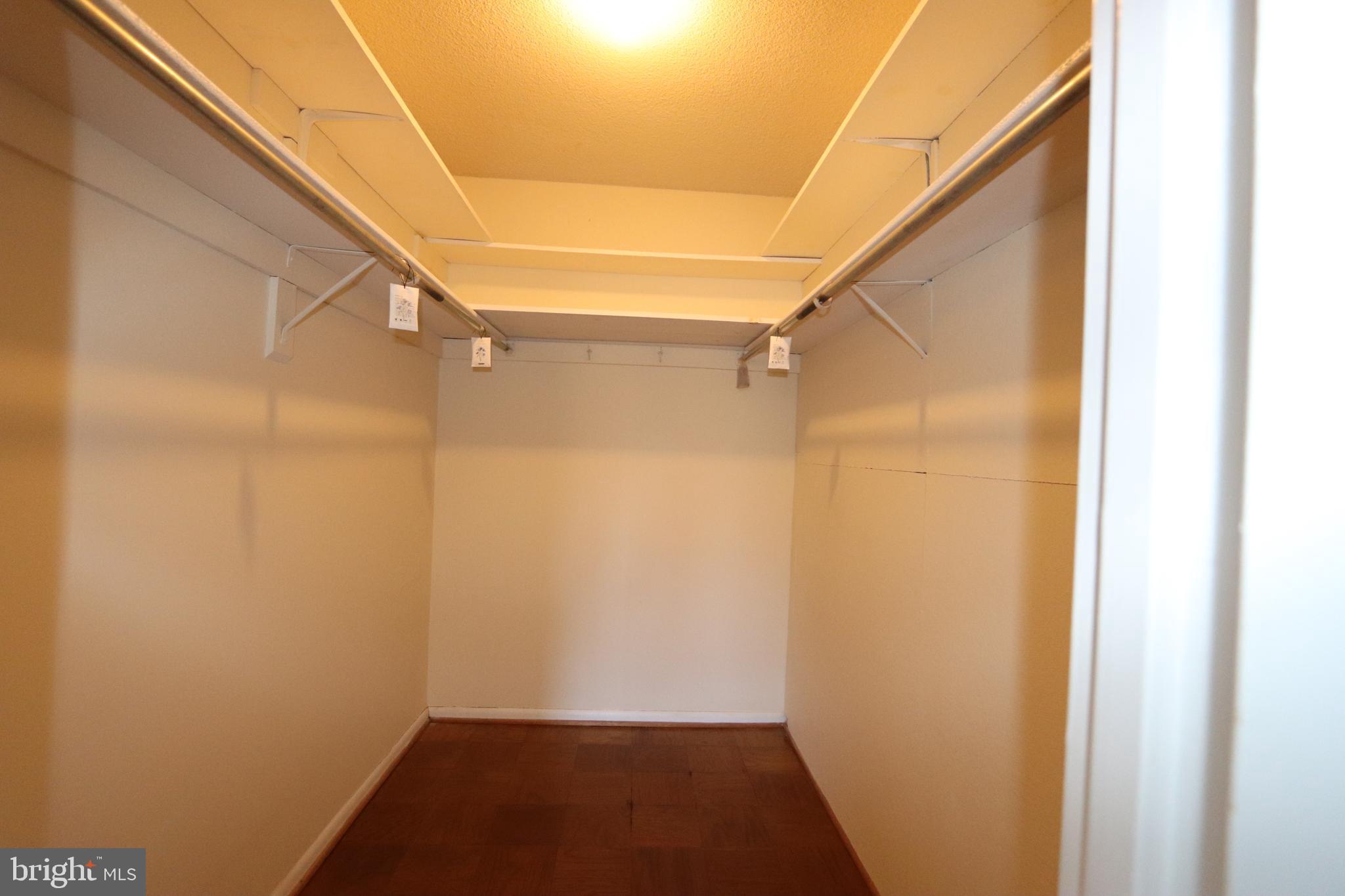 HUNTING CREEK CLUB CONDOMINIUMS - Residential