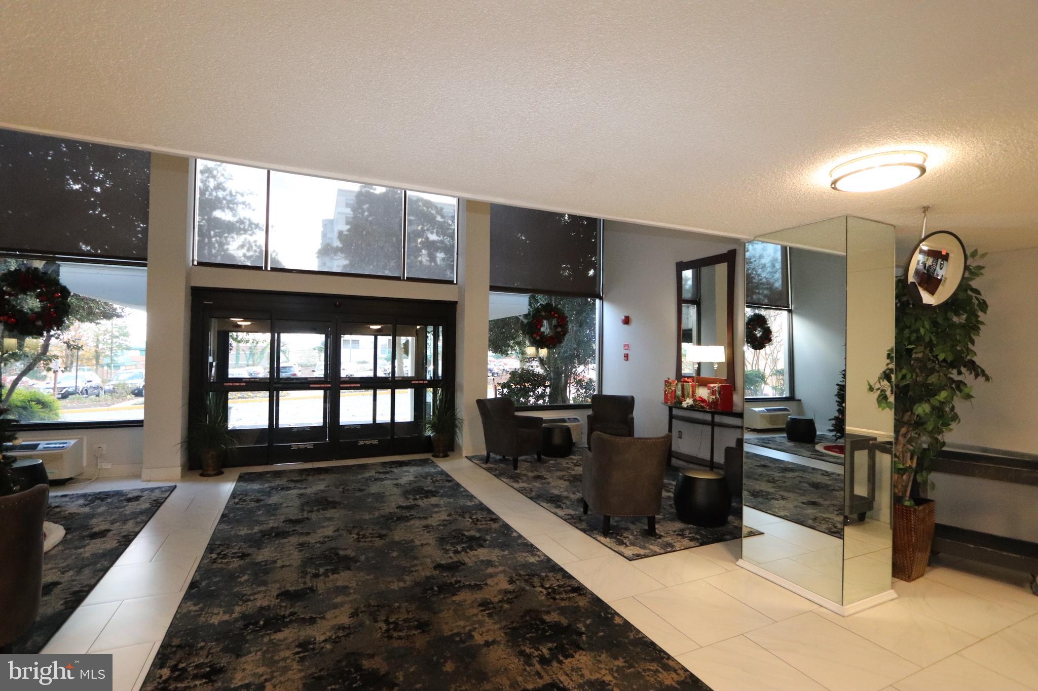 HUNTING CREEK CLUB CONDOMINIUMS - Residential