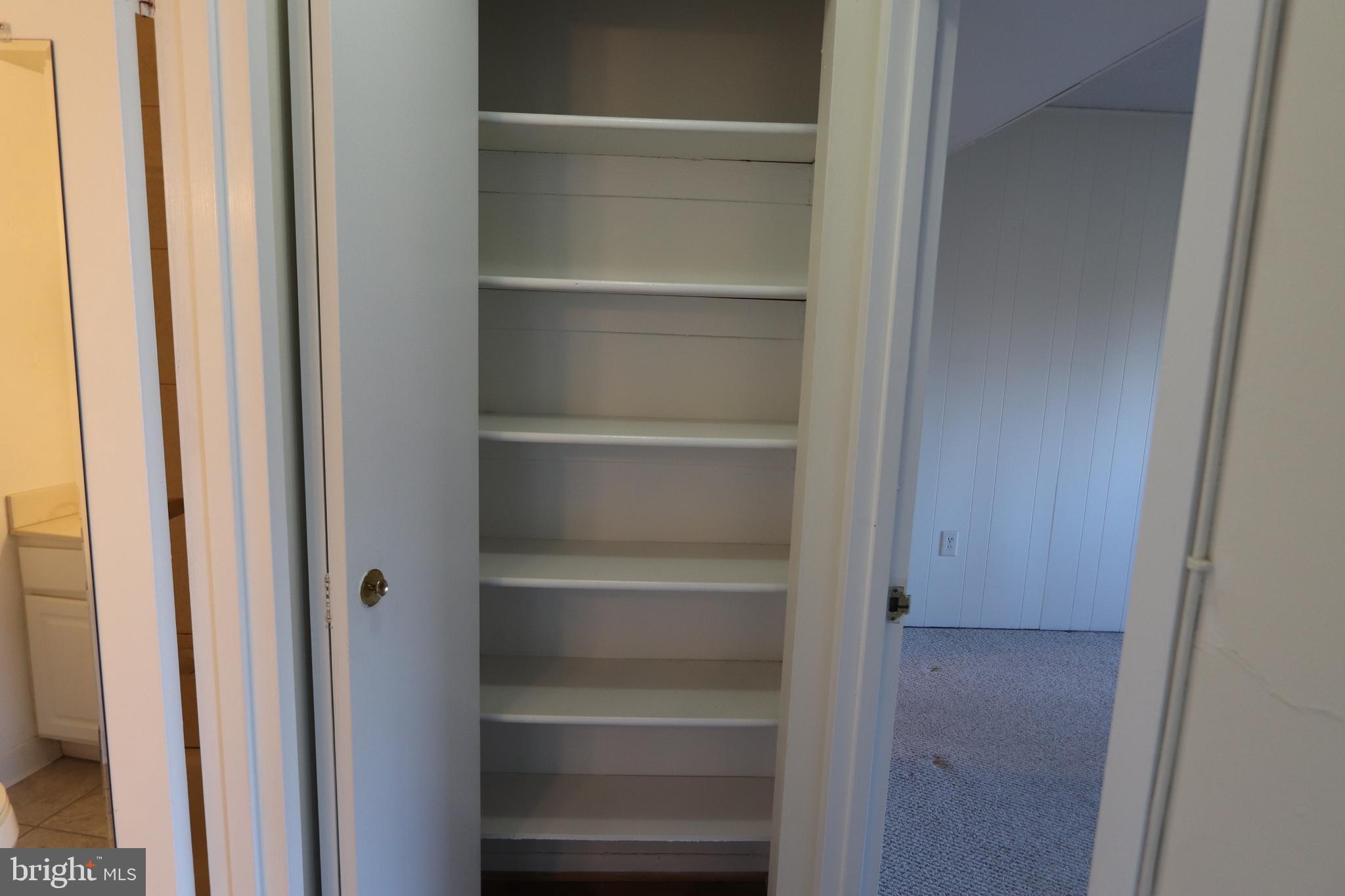 HUNTING CREEK CLUB CONDOMINIUMS - Residential