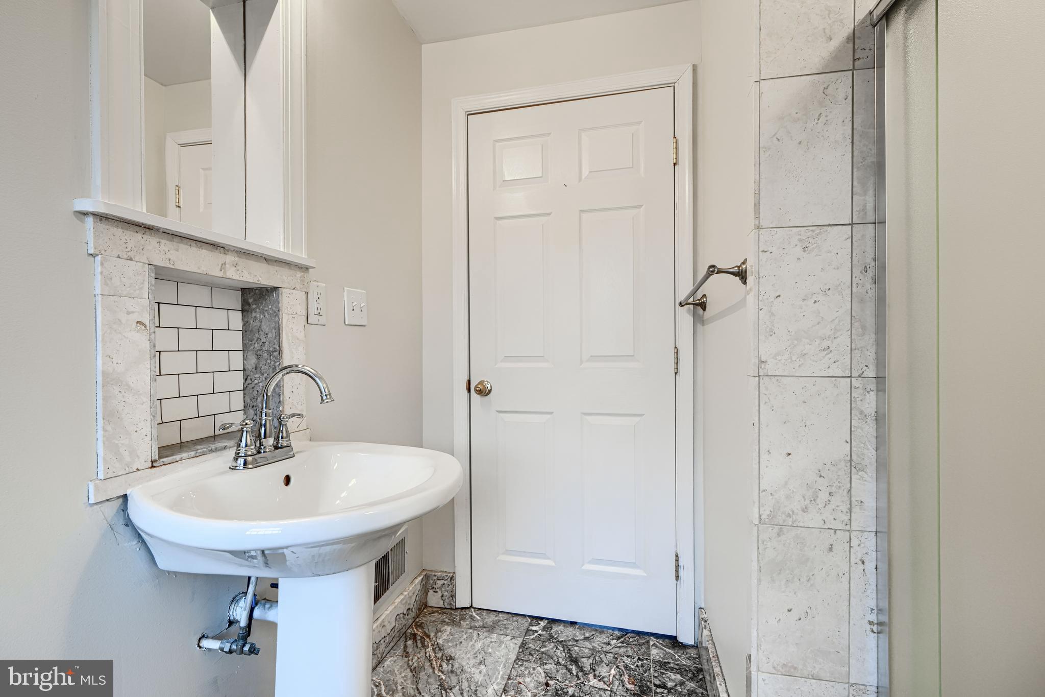 RIDGELY'S DELIGHT - Residential