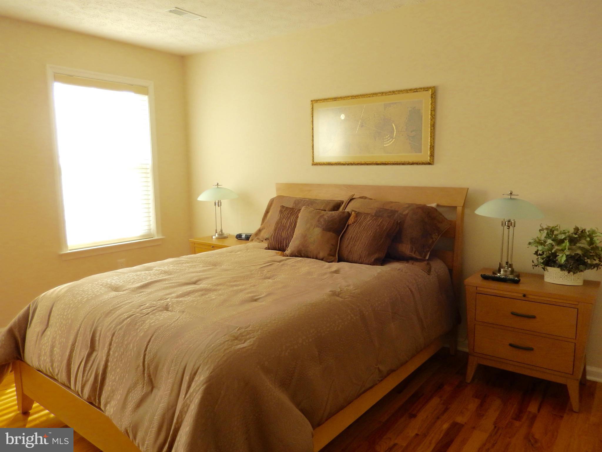 HUNTINGTON HILLS - Residential