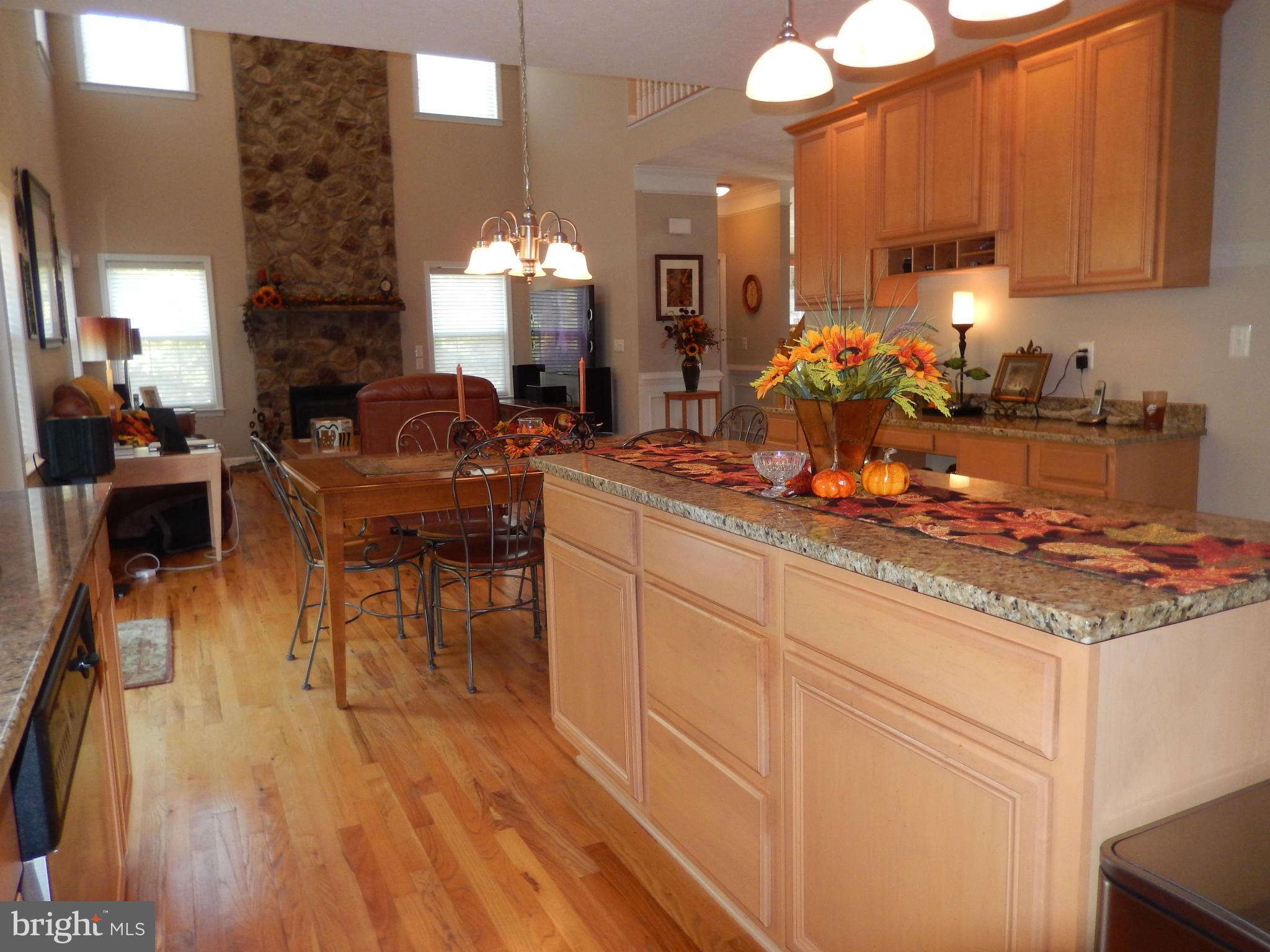 HUNTINGTON HILLS - Residential