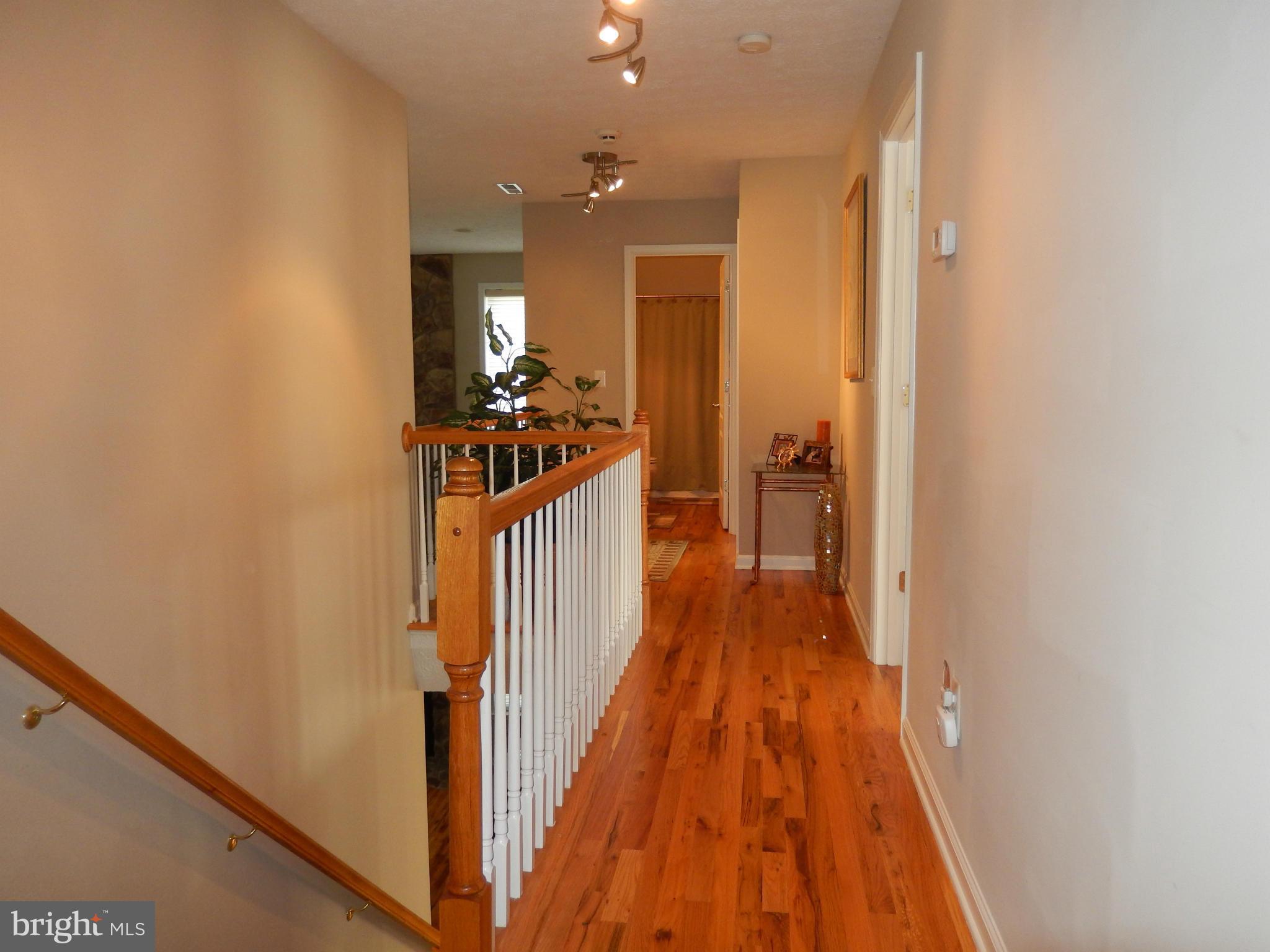 HUNTINGTON HILLS - Residential