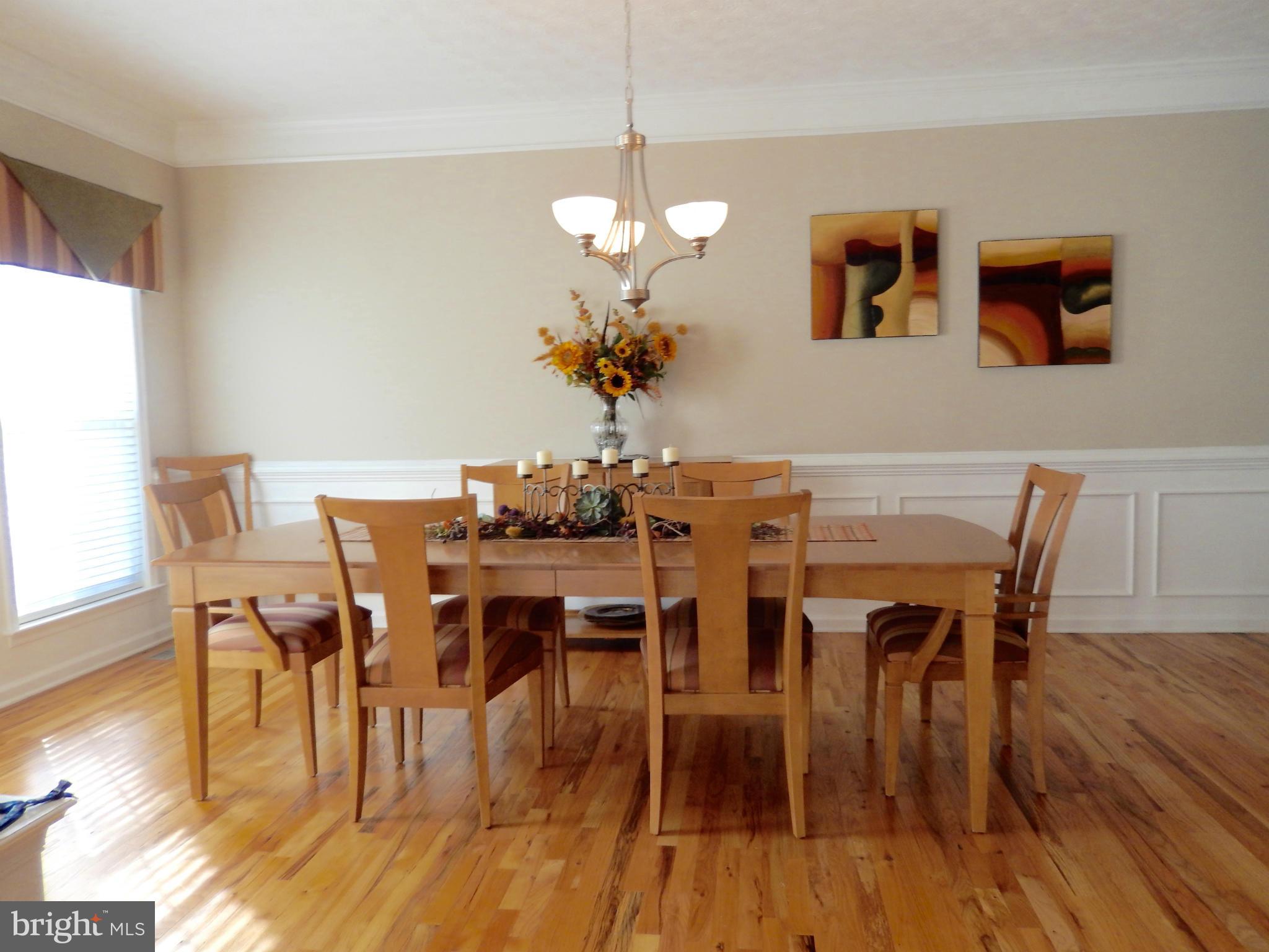 HUNTINGTON HILLS - Residential