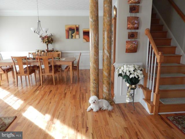 HUNTINGTON HILLS - Residential