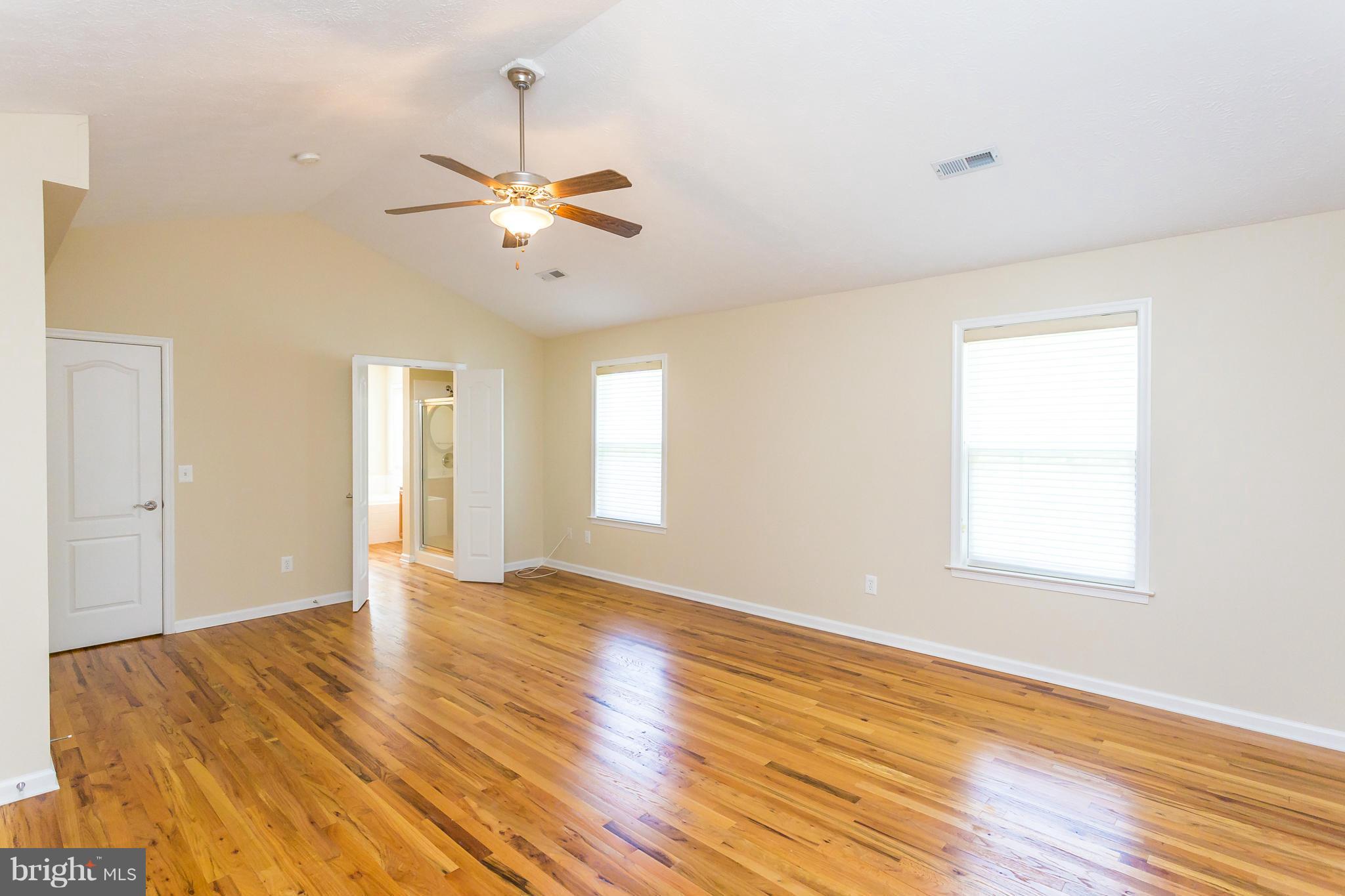 HUNTINGTON HILLS - Residential