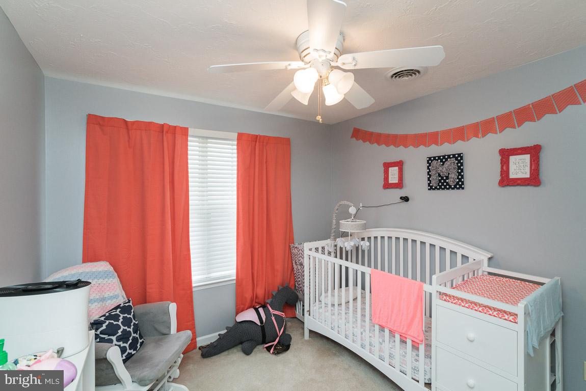 COLONIAL HILLS - Residential