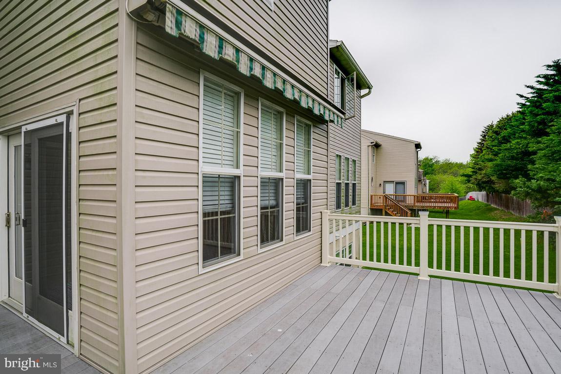 COLONIAL HILLS - Residential