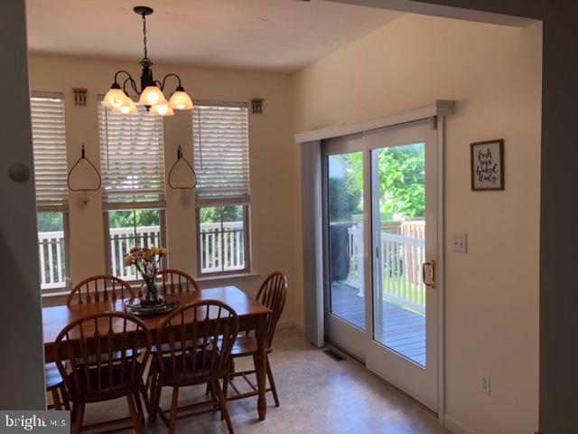 COLONIAL HILLS - Residential