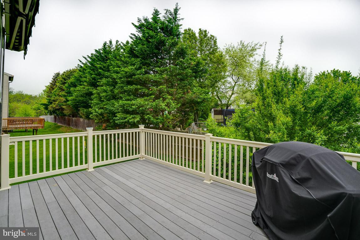 COLONIAL HILLS - Residential