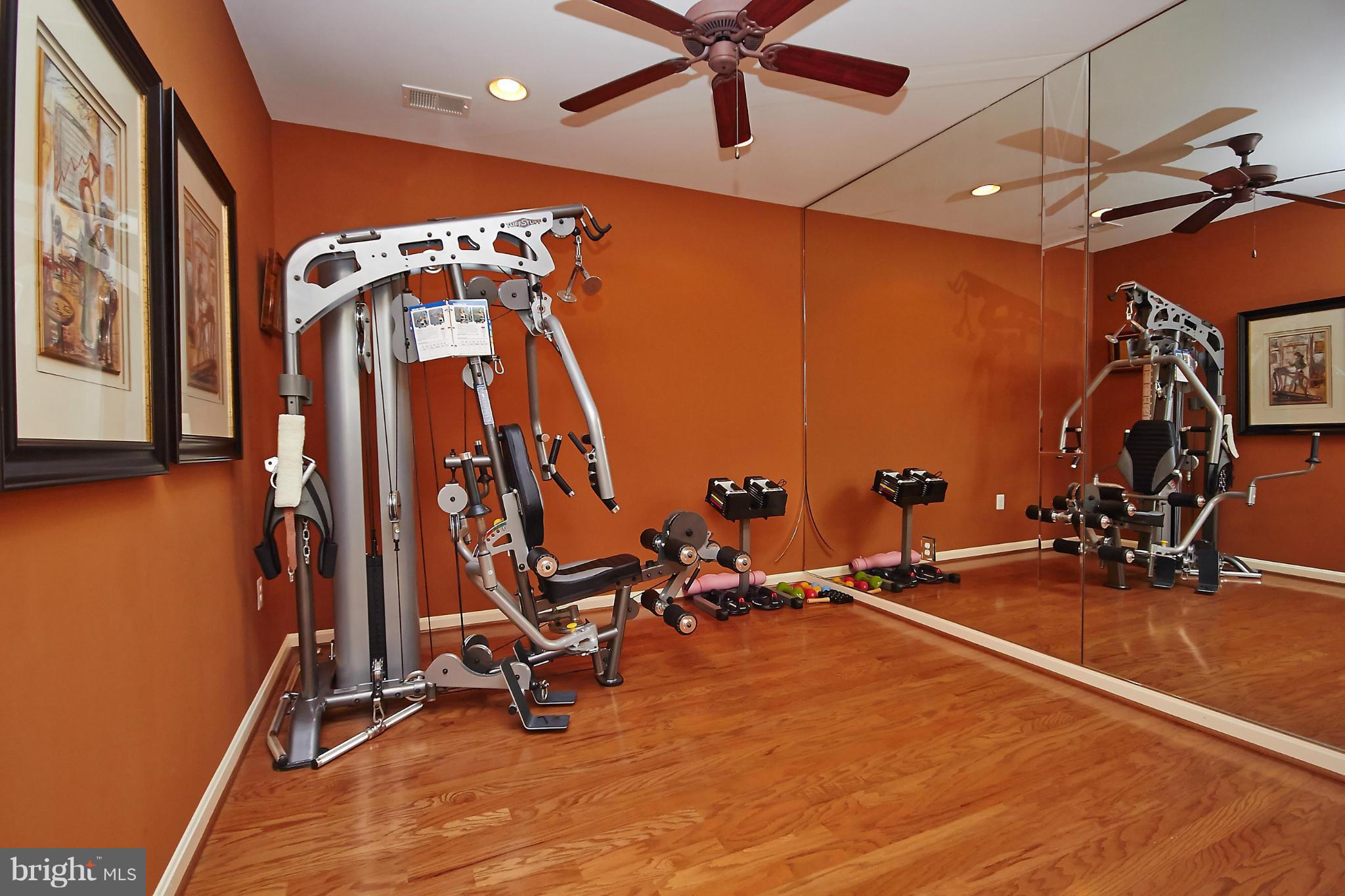 LINTON CREST - Residential