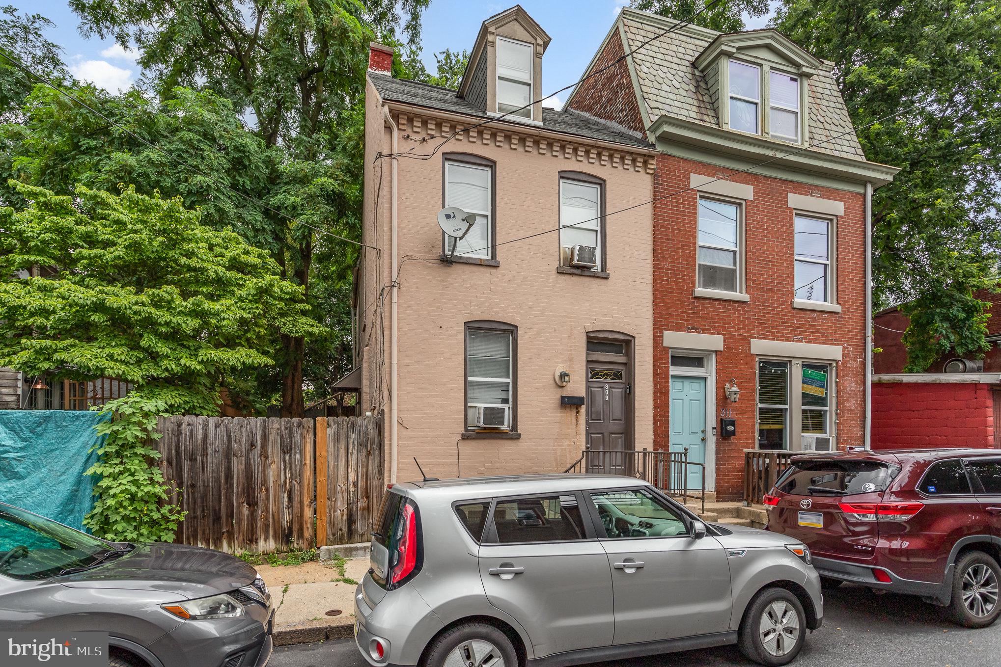 309 PERSHING AVENUE