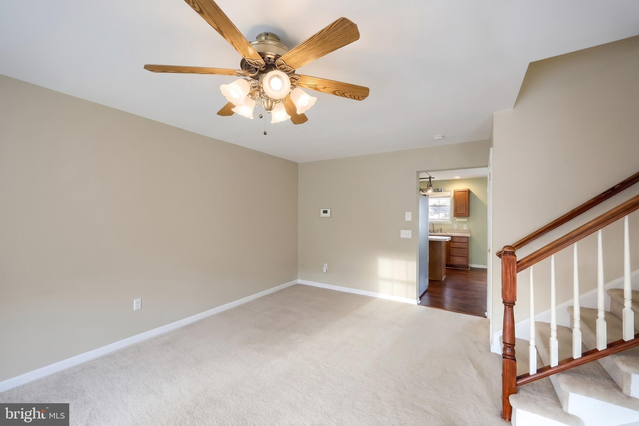 LOMBARD PINES - Residential