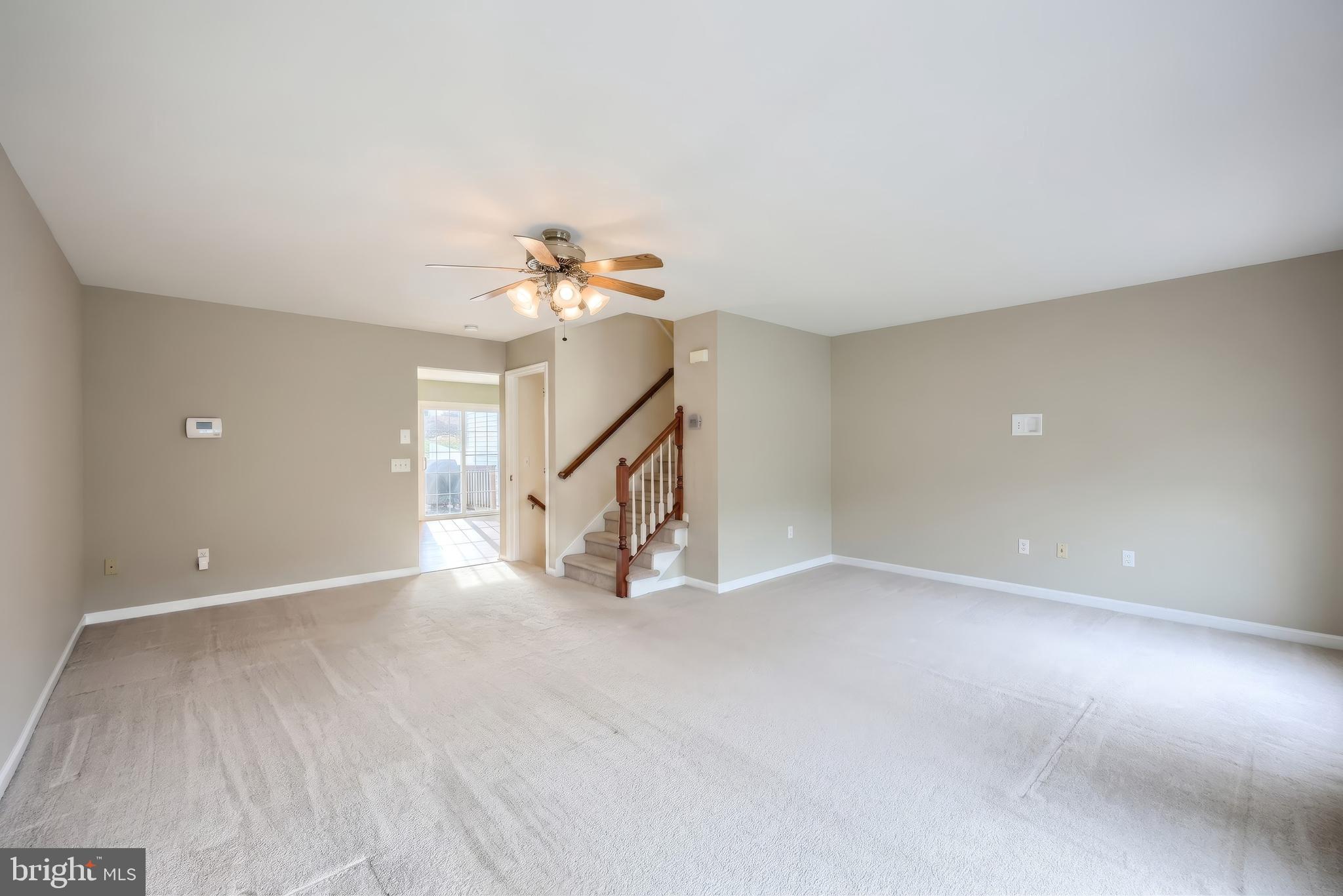 LOMBARD PINES - Residential