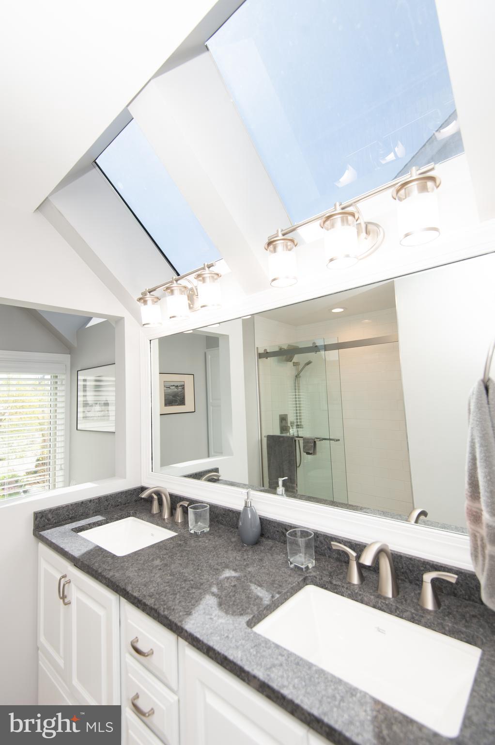 CAMBRIDGE LANDING - Residential