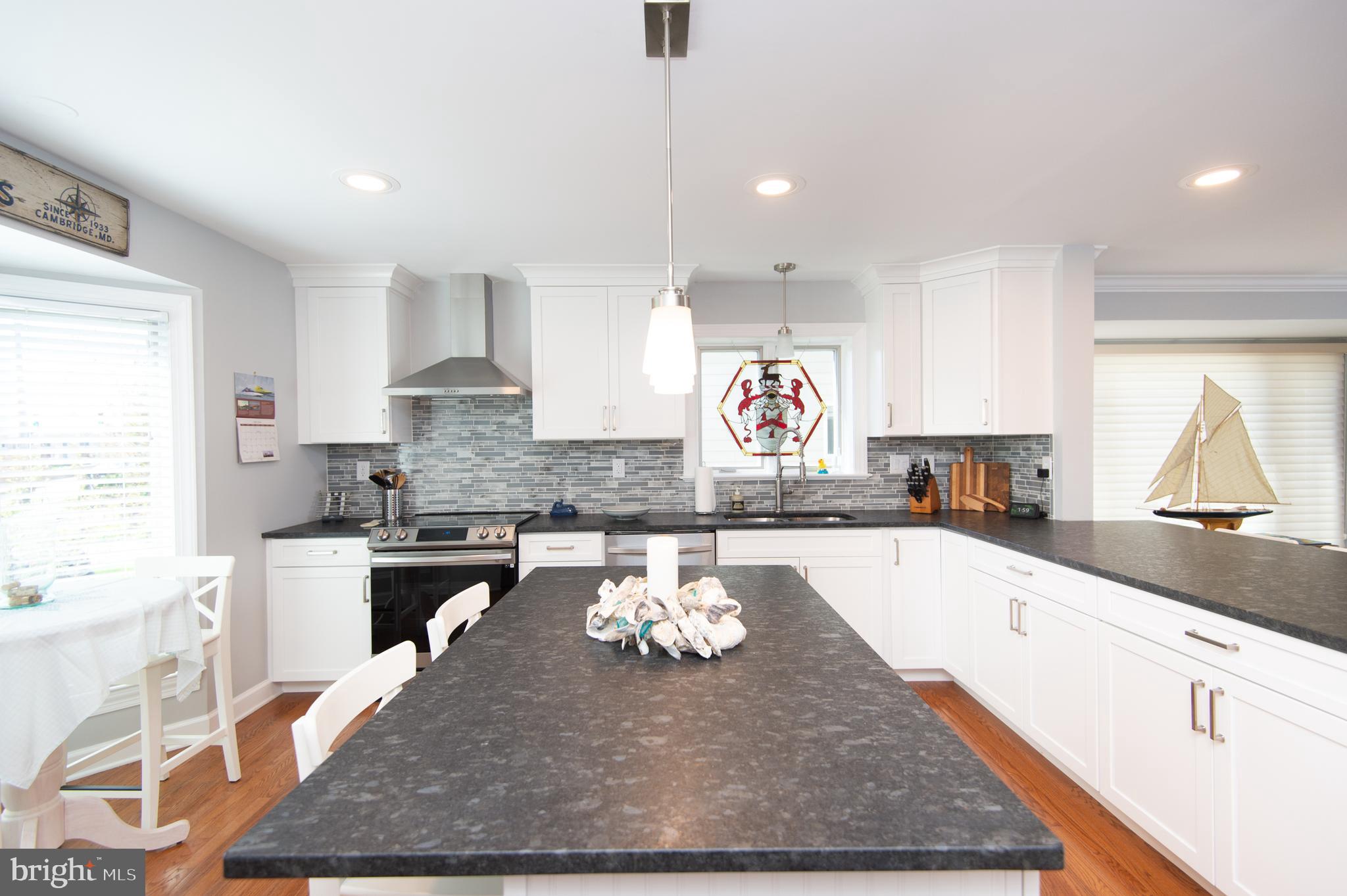 CAMBRIDGE LANDING - Residential