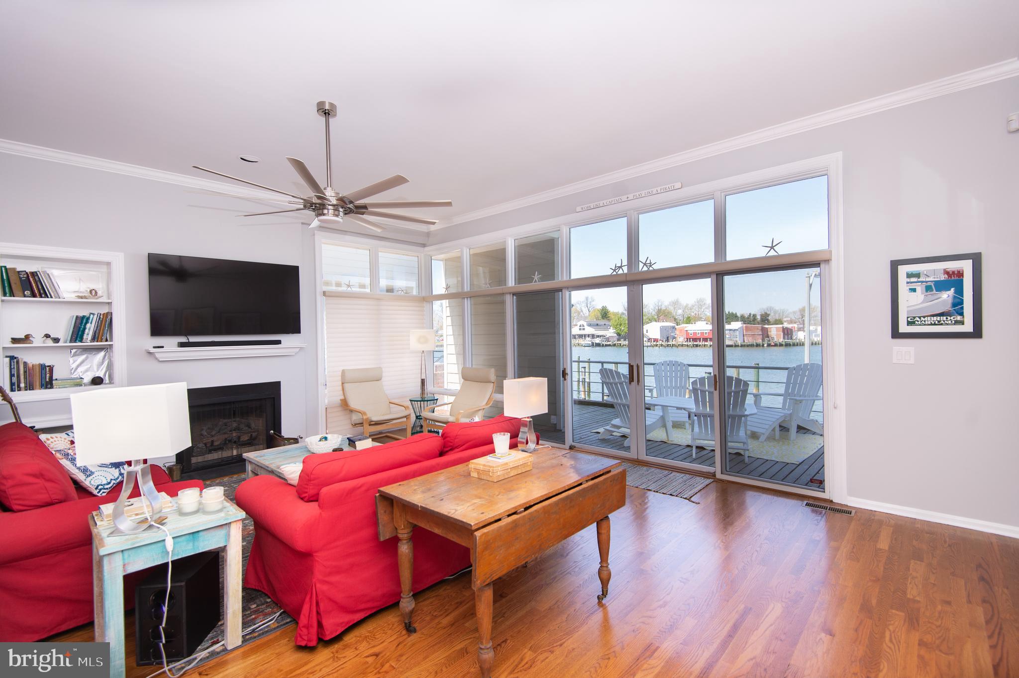 CAMBRIDGE LANDING - Residential