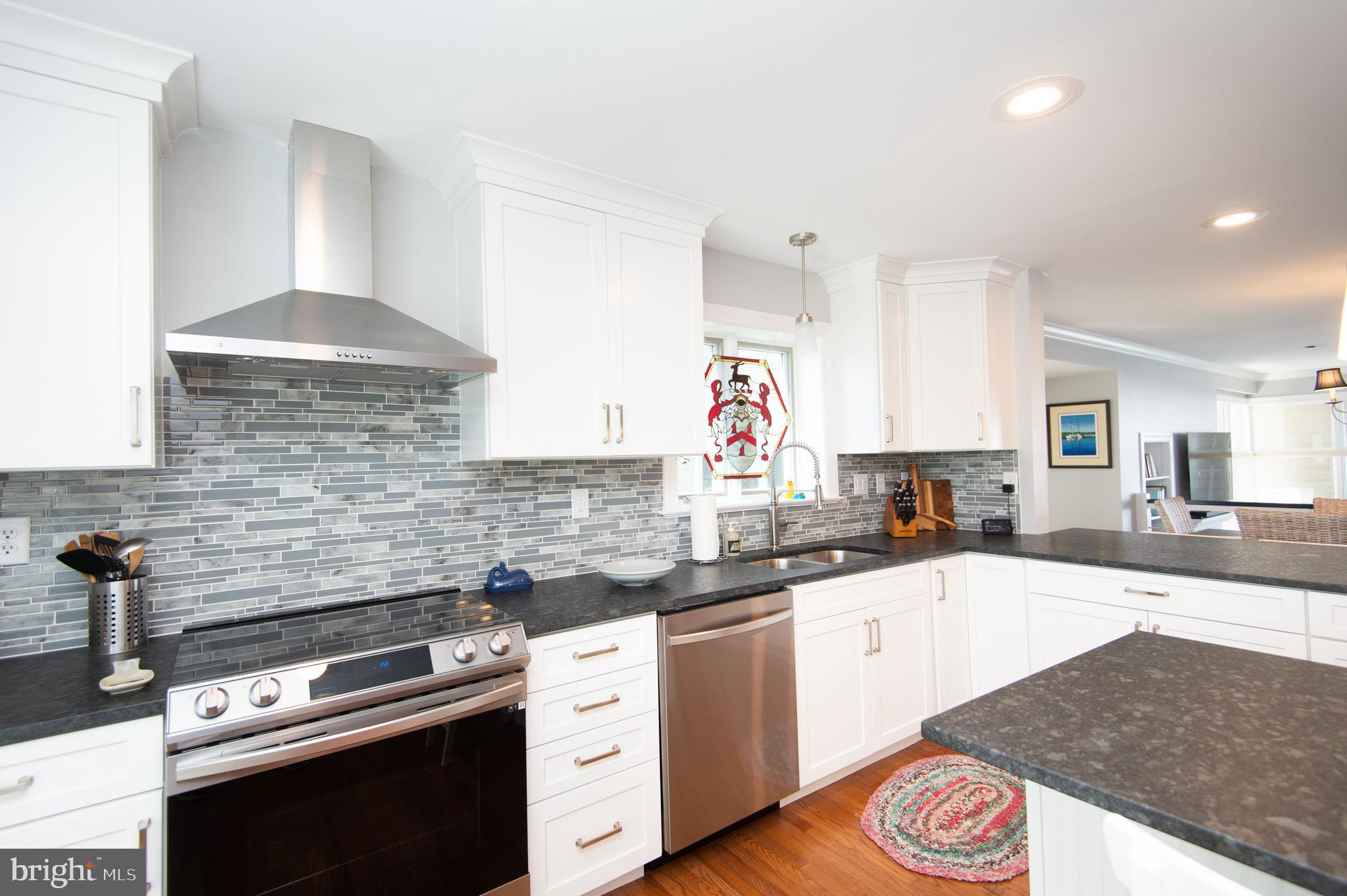 CAMBRIDGE LANDING - Residential