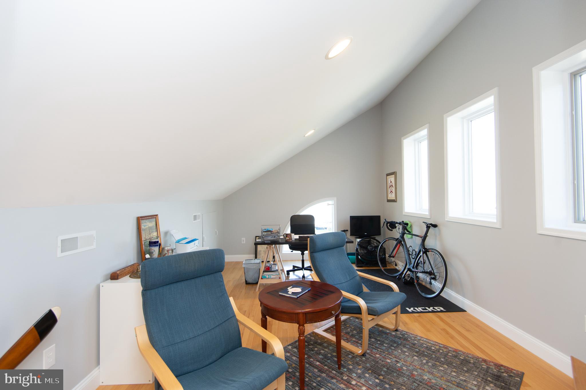 CAMBRIDGE LANDING - Residential