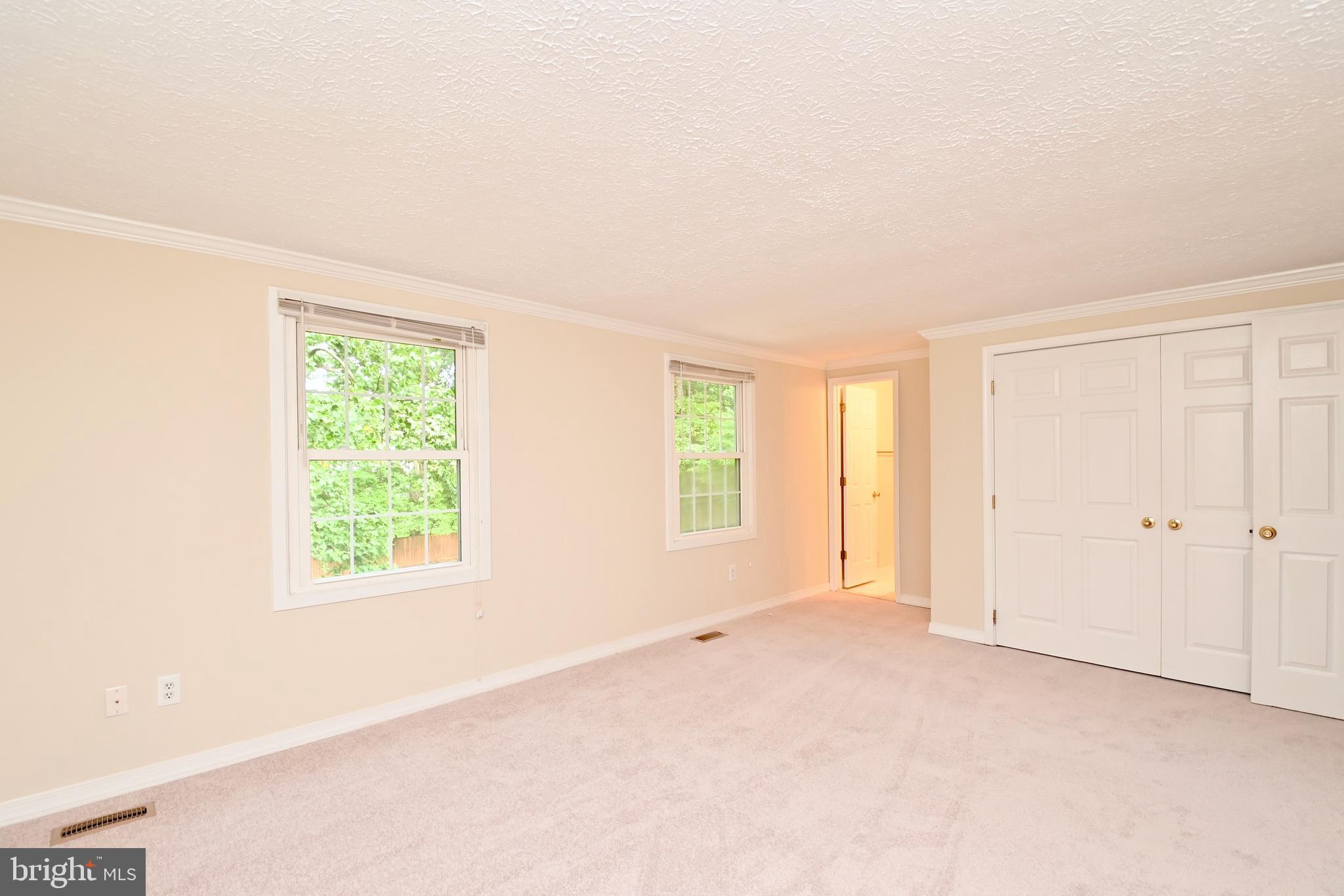 COLONY WOODS - Residential