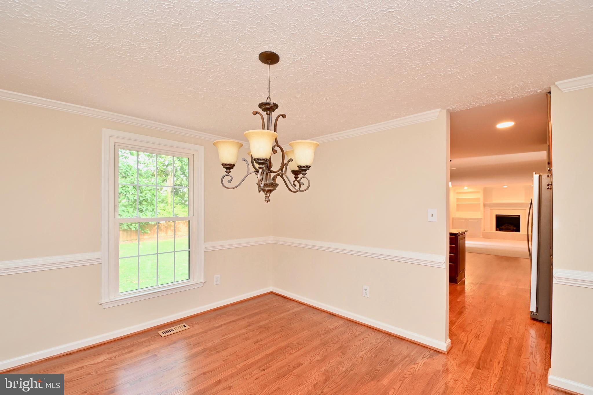 COLONY WOODS - Residential