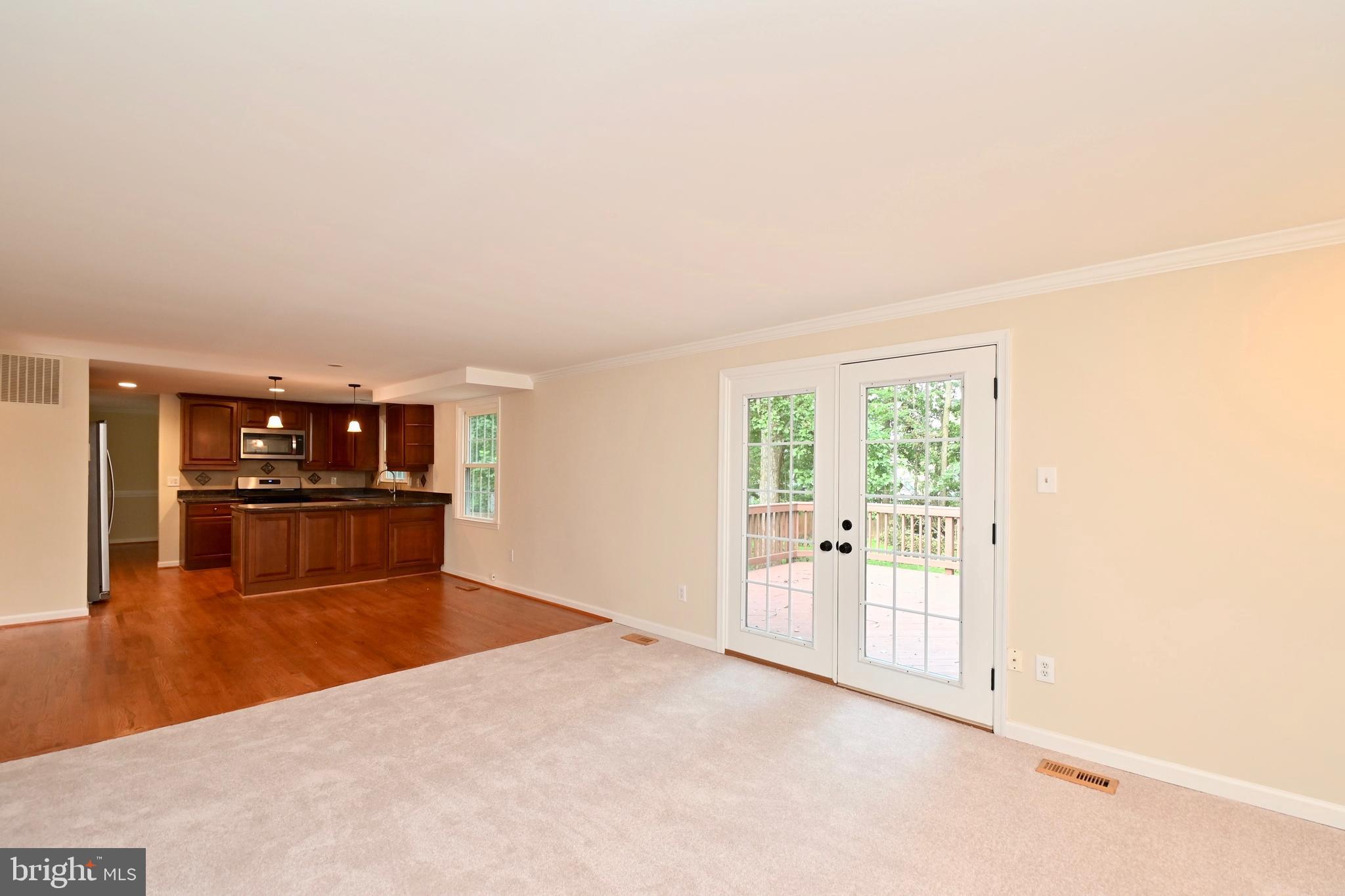 COLONY WOODS - Residential