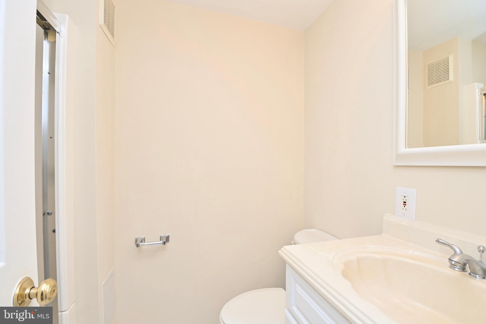 COLONY WOODS - Residential