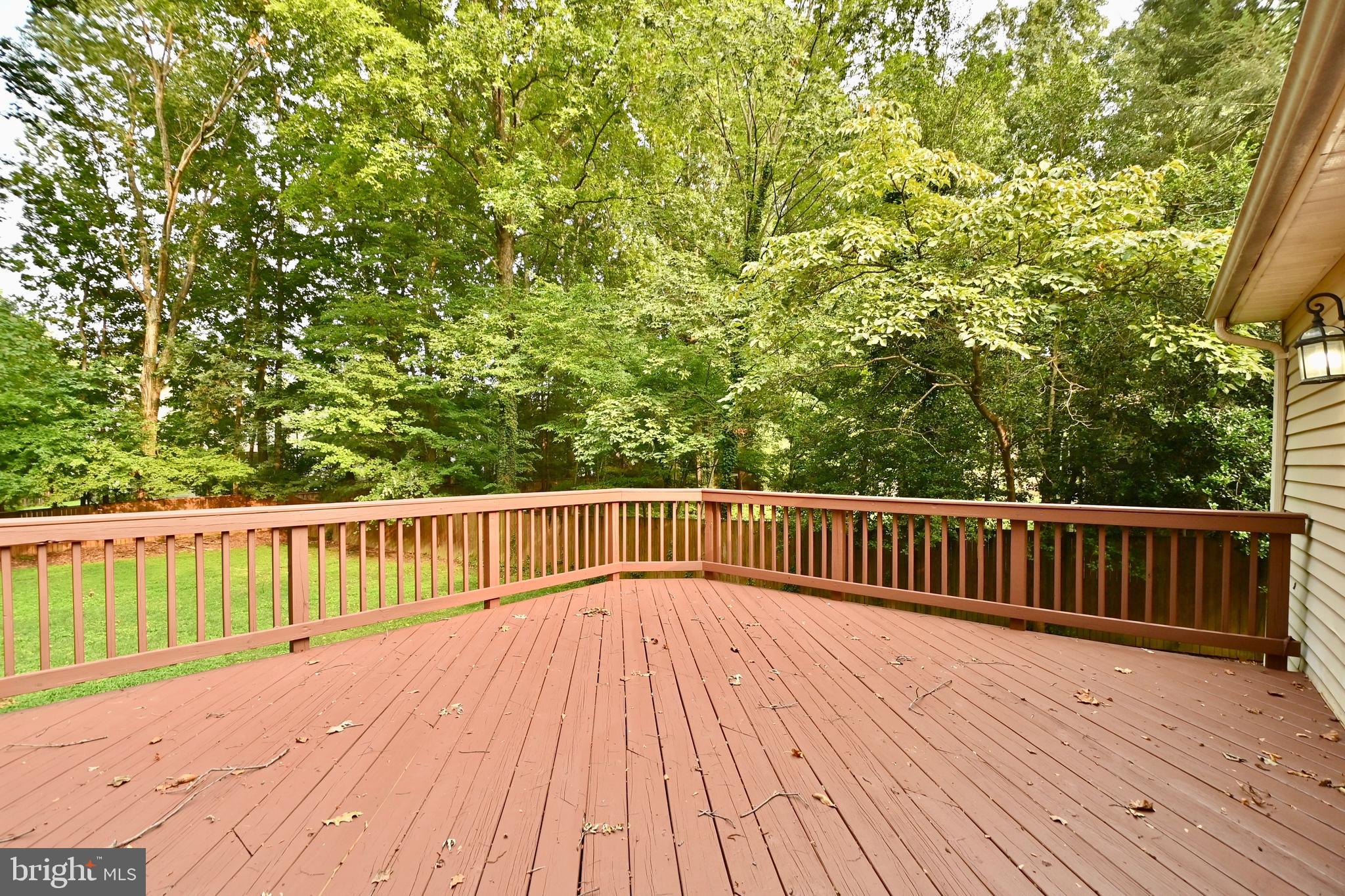 COLONY WOODS - Residential