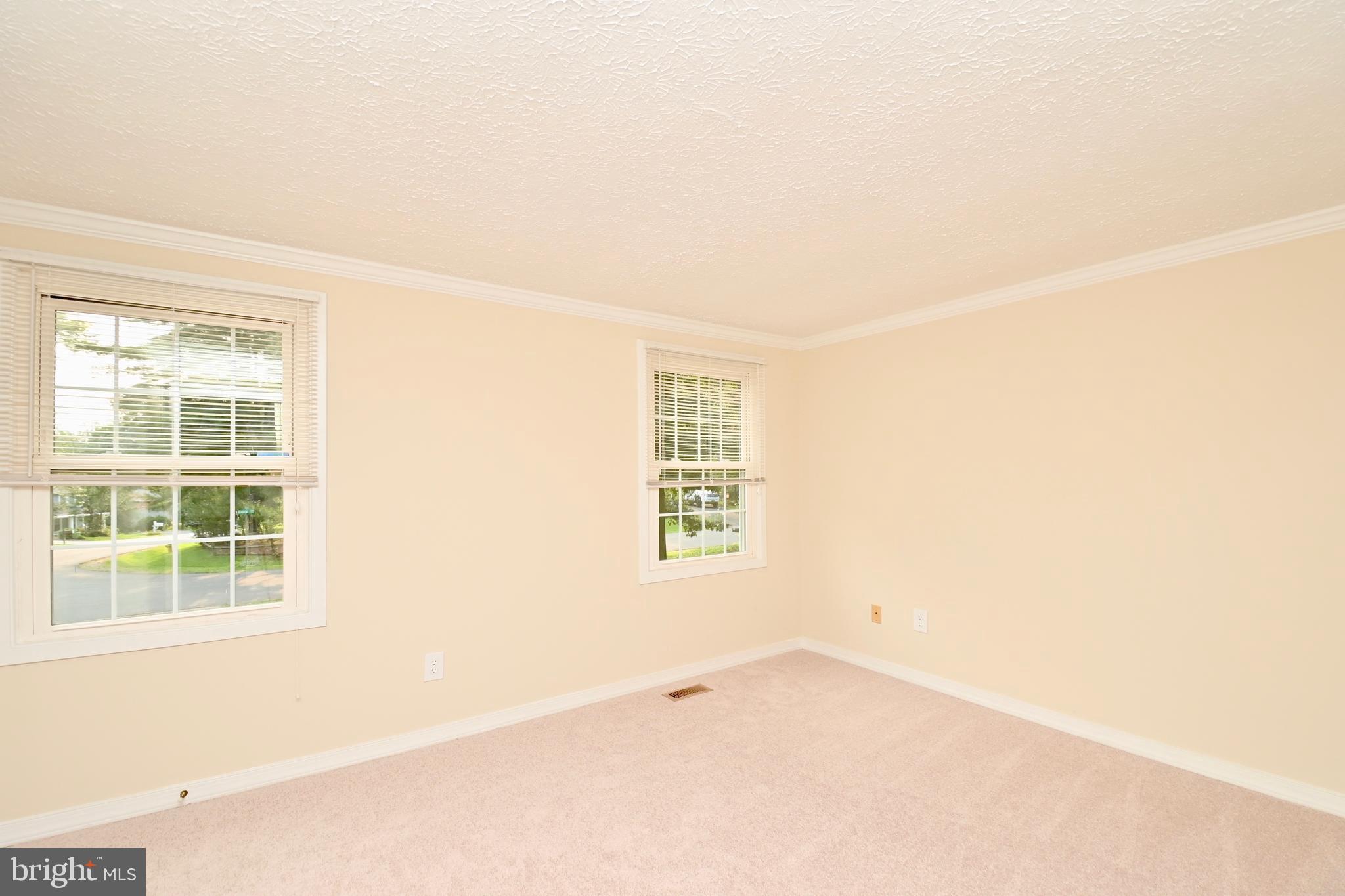 COLONY WOODS - Residential