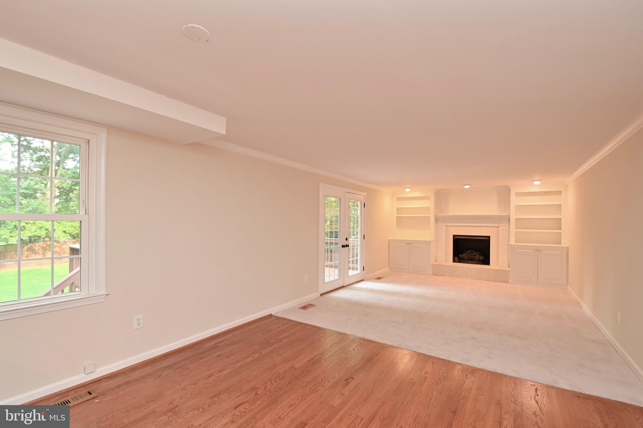 COLONY WOODS - Residential