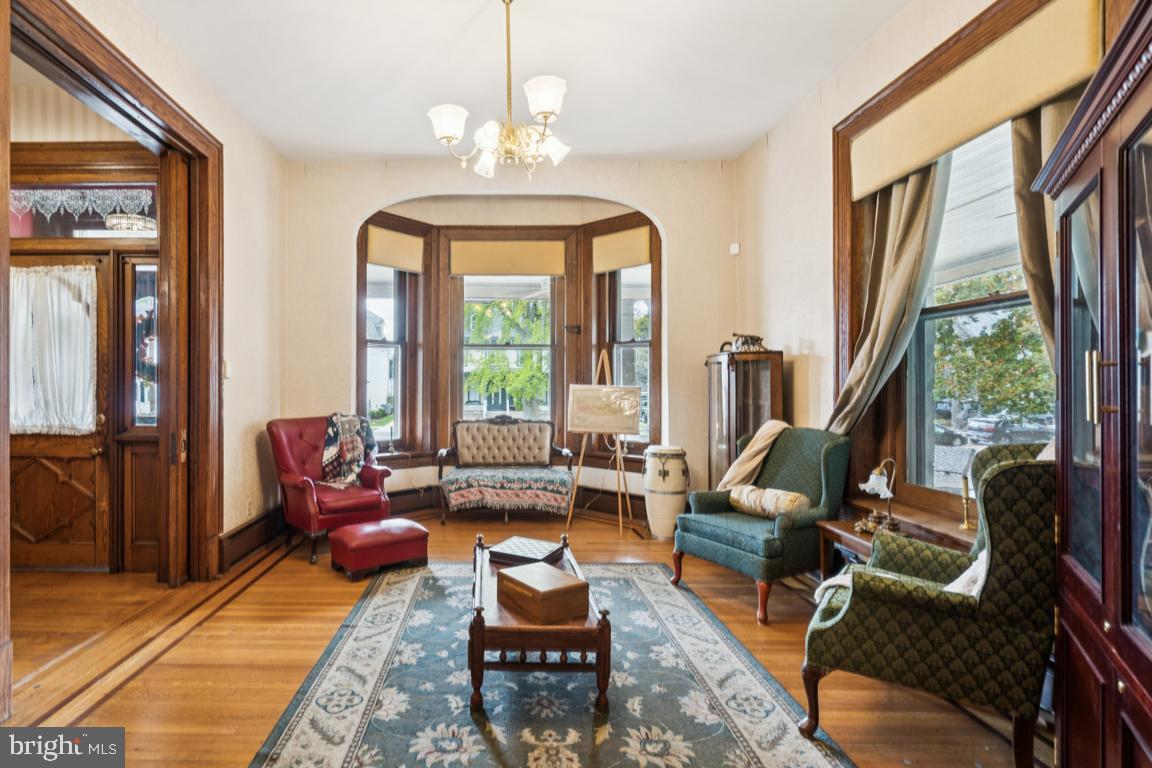 151 W COMMERCE STREET