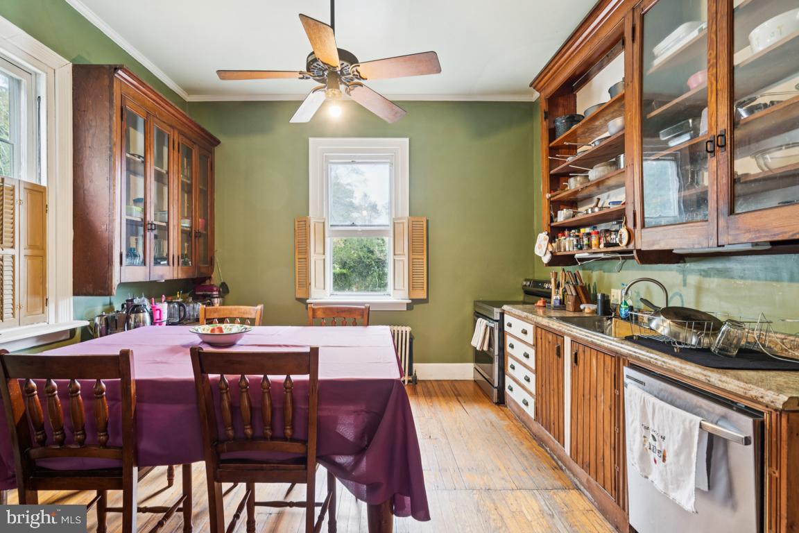 151 W COMMERCE STREET