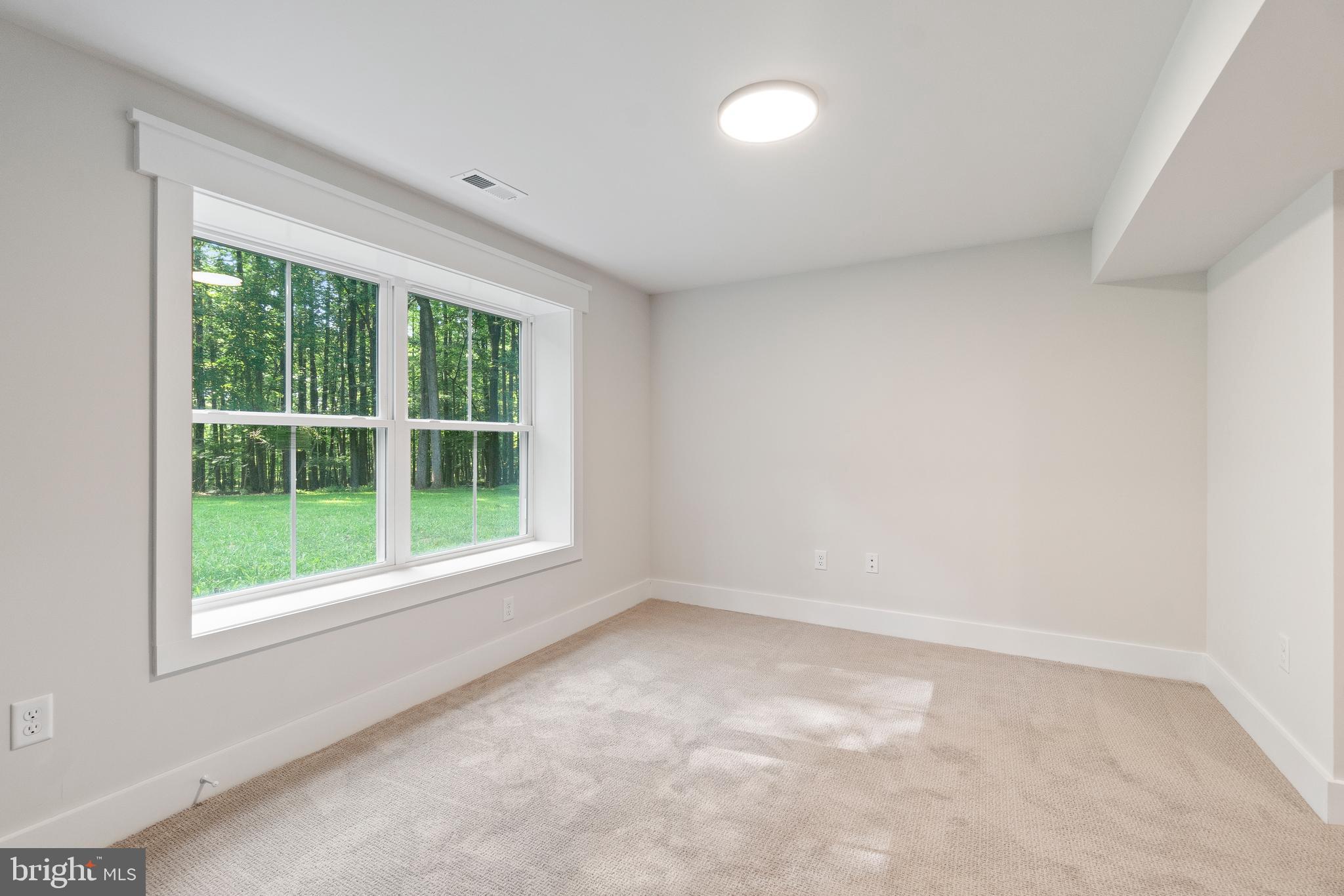 CLARKSVILLE HUNT - Residential