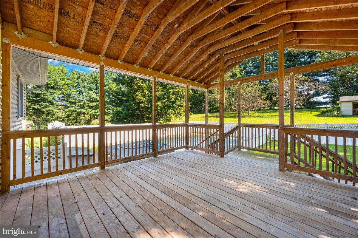 3917 SUGARLOAF DRIVE