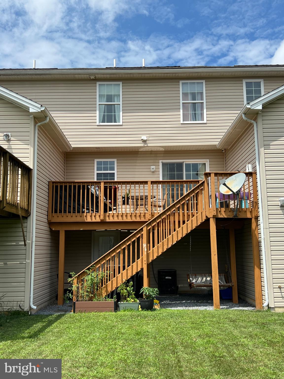 3596 PINECREST COURT