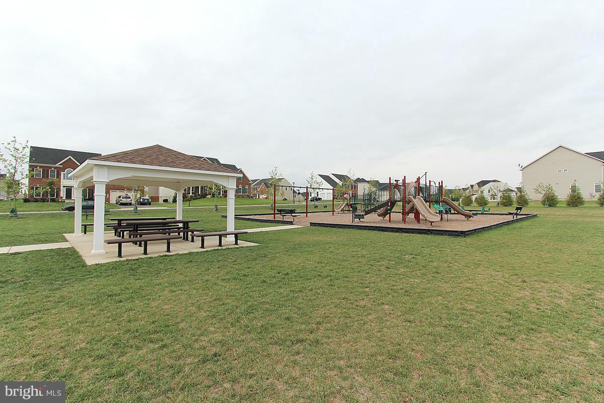 STONEGATE - Residential