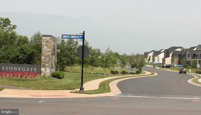 STONEGATE - Residential