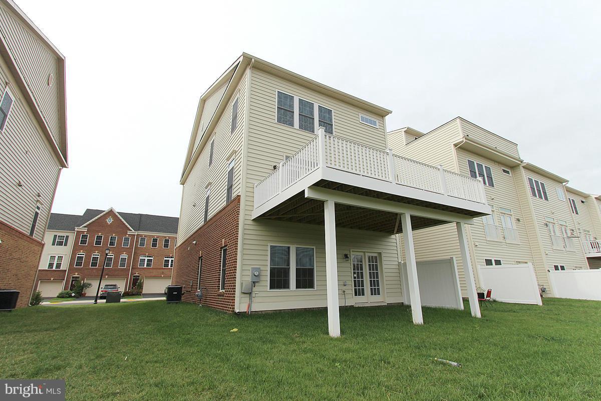 STONEGATE - Residential