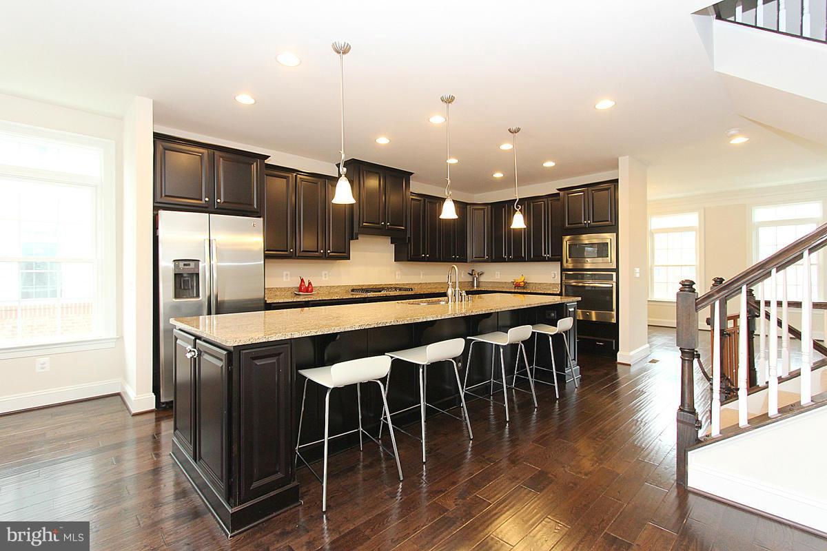 STONEGATE - Residential