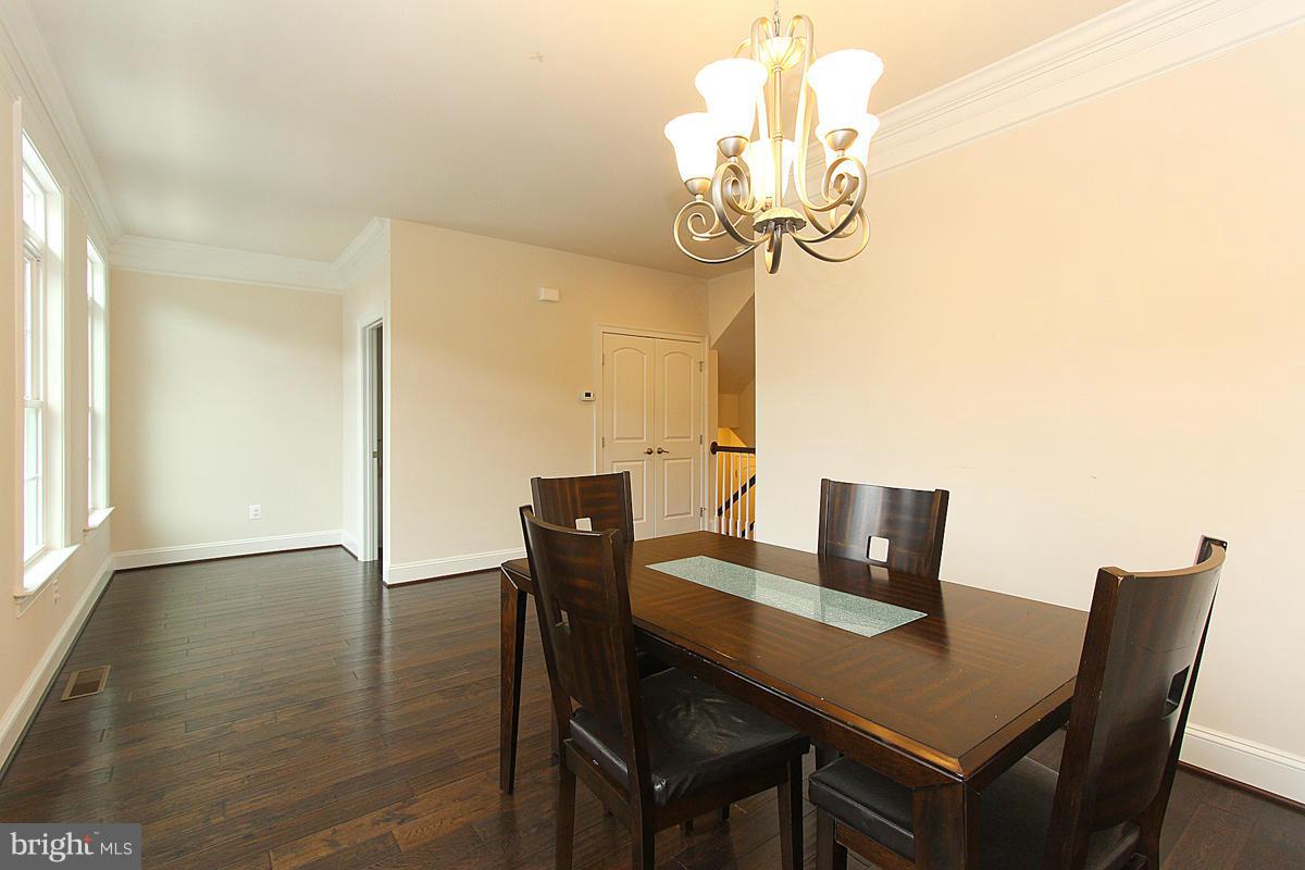 STONEGATE - Residential