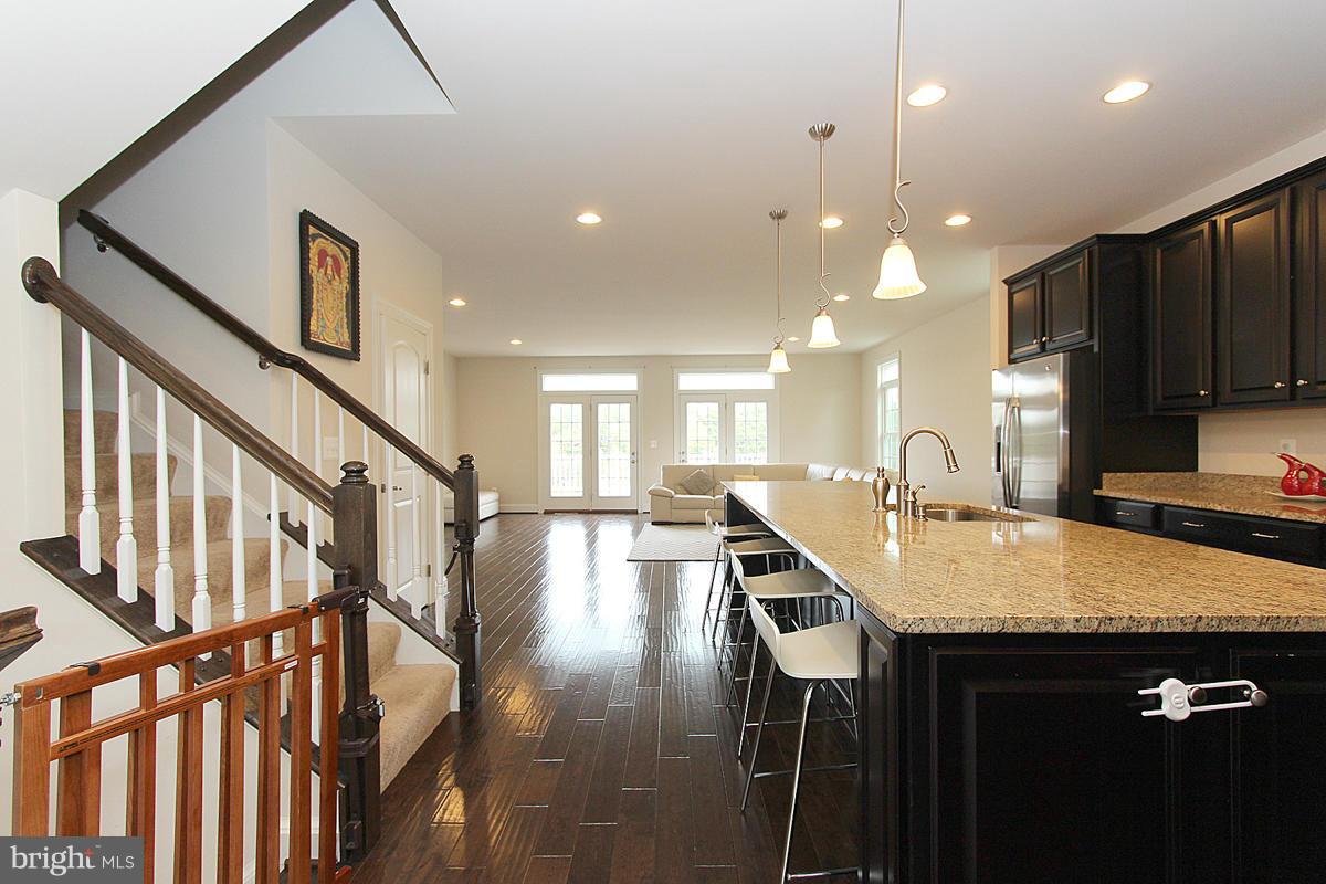 STONEGATE - Residential