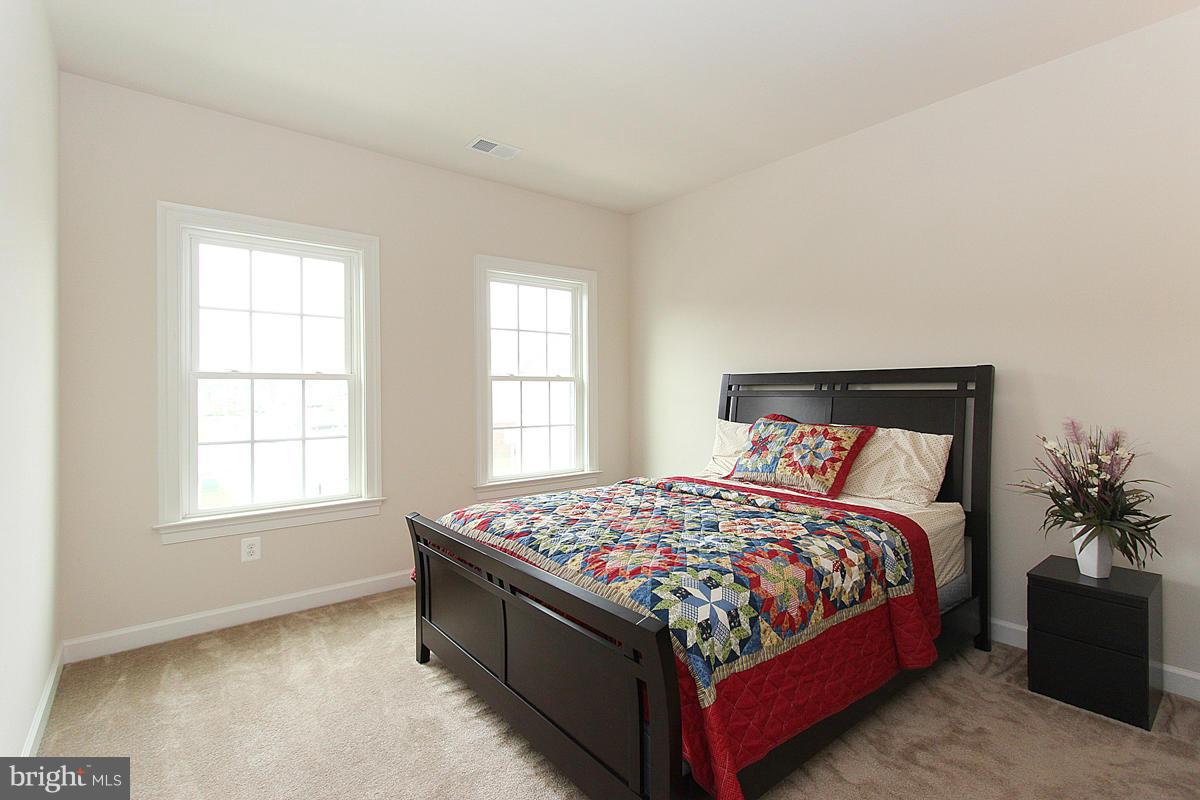 STONEGATE - Residential