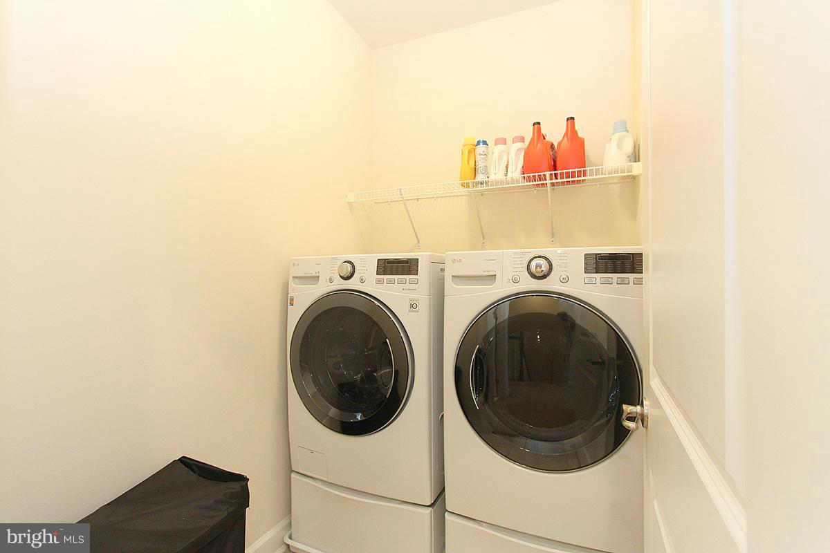 STONEGATE - Residential